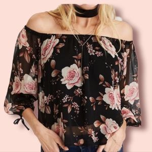 AMERICAN EAGLE off the shoulder blouse